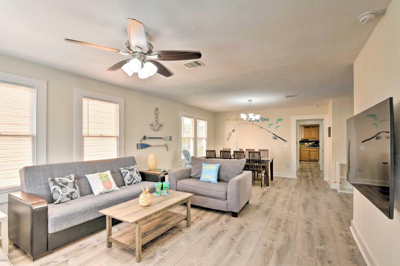Bright Galveston Bungalow Half Mi To Pleasure Pier ภายนอก รูปภาพ