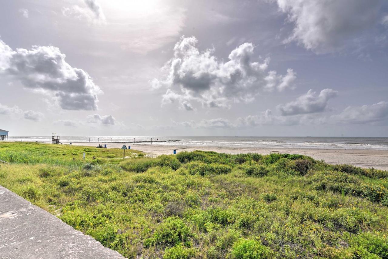 Bright Galveston Bungalow Half Mi To Pleasure Pier ภายนอก รูปภาพ
